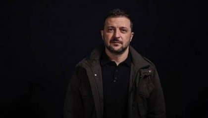 泽连斯基彻底不装了？当着全世界的面，不许中国派兵驻乌？消息一出，27国迅速选边站