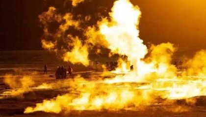 俄铝热剂钻入碉堡！引燃3000°烈焰，乌军被迫放弃整个突出部