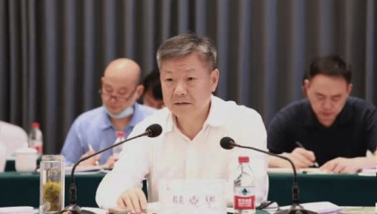 重庆市委常委、政法委书记陆克华任上被查，在住建部任职多年