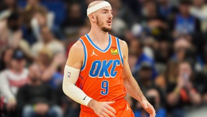 卡鲁索4年8100万续约雷霆 本赛季多项防守数据联盟前五