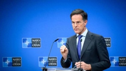 北约秘书长幼稚到家了，要求中国必须给普京打电话，不然会被制裁