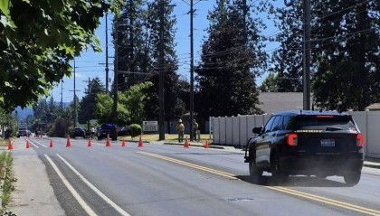 美国多名消防员灭火时遭枪击，2死多伤！枪手仍在使用高威力步枪向执法人员射击