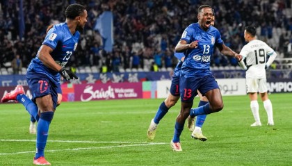 亚冠-马纳法造乌龙阿马杜伤退 申花首回合1-0川崎前锋