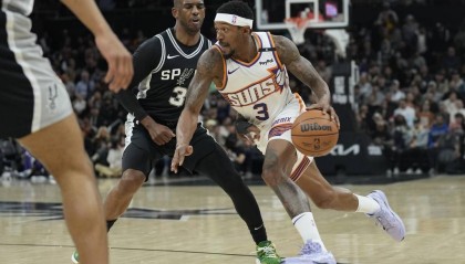 比尔将3号球衣让给保罗 两人生涯均只穿过3号