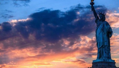 不装了？沙利文紧急喊话，中美一旦动手，美军的下场只有一个