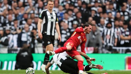 联赛杯-小基耶萨破门 利物浦1-2目送纽卡斯尔70年首冠