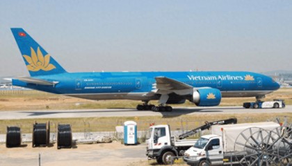 中越关系大变？越南直接跳过美欧，向全球宣布：同意引进中国飞机