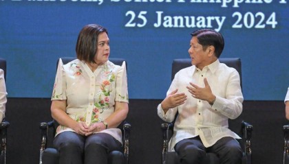 马科斯做梦都没想到，拼死抢的仁爱礁，到头来竟是给中国铺路？