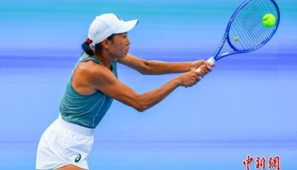 武网首轮：中国金花张帅逆转晋级