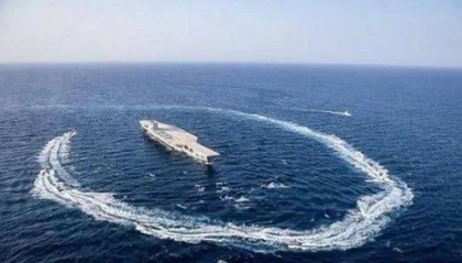 霍尔木兹海峡突发大火！特朗普警告：1400万人立即撤离，对外释放信号非同寻常