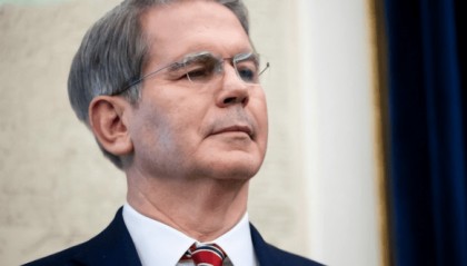 以稀土被“扣押”为由，美国对华敲竹杠，中国已表态，不吃这一套