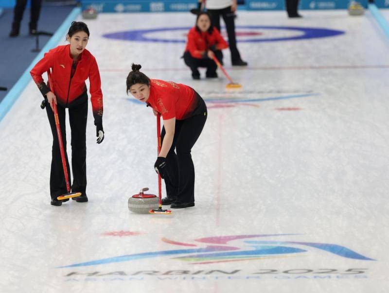 亚冬会|中国冰壶女队惜败韩国队