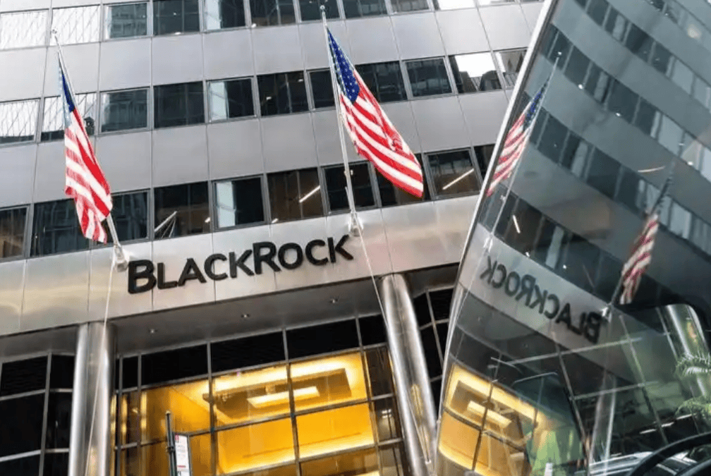 港口卖给美国,97岁李嘉诚赌输?中方直接反将一军,中美局势逆转