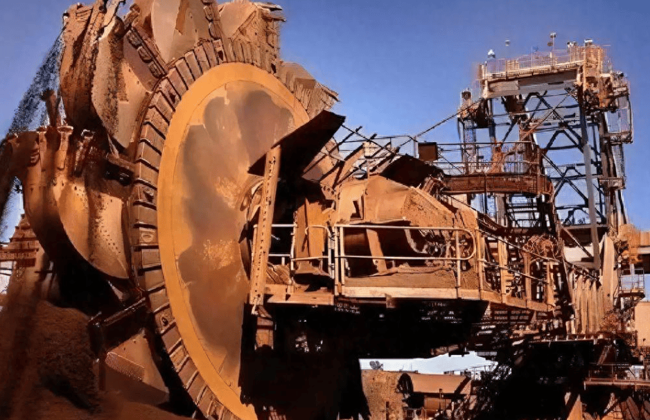 特朗普下令美军大炼稀土,发现一个扎心现实:中国同时垄断两样东西