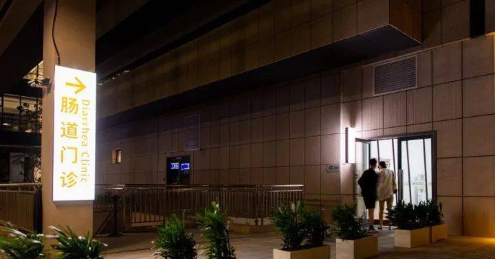 “外卖大战”首批受害者,住院了